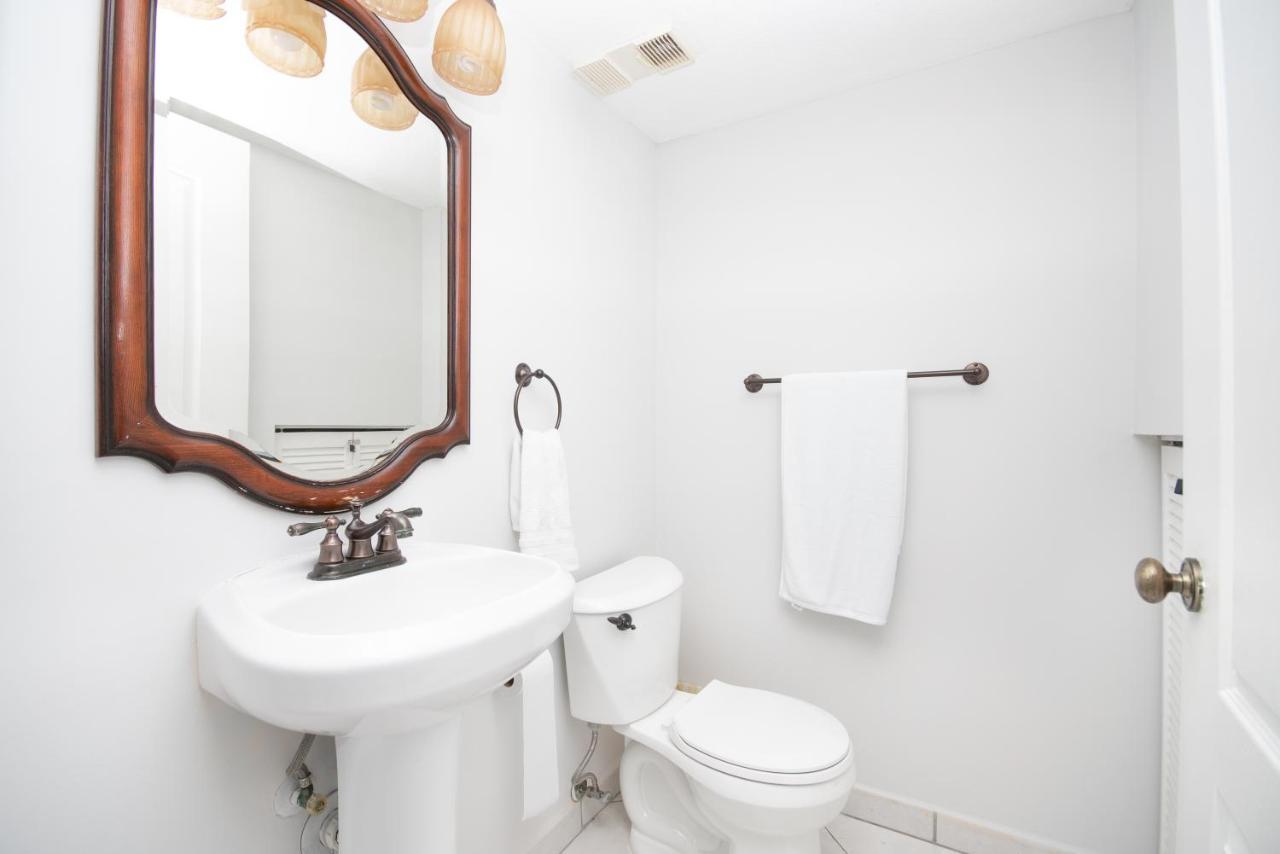 Beautiful 2/2.5 Condo W/Free Parking Fast Wifi Miami Zewnętrze zdjęcie